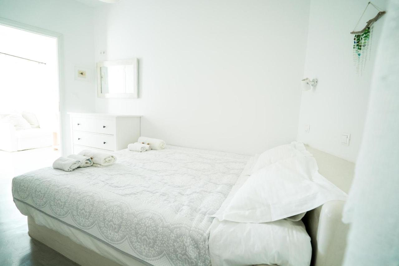 Plori Studios And Apartments アイージャリ エクステリア 写真